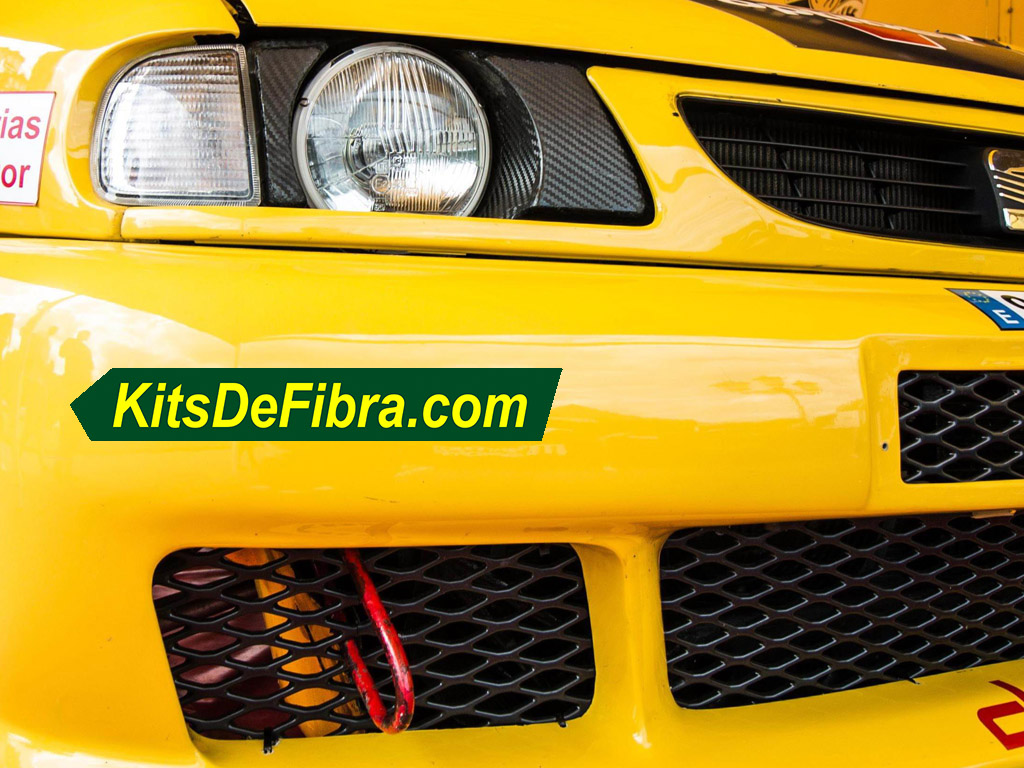 Soporte faro izquierdo Seat Ibiza Kit Car Evo Fibra Vidrio